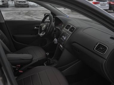 Volkswagen Polo 2019 года, 96 819 км - вид 14