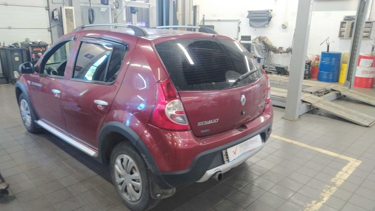 Renault Sandero Stepway 2012 года, 130 152 км - вид 4