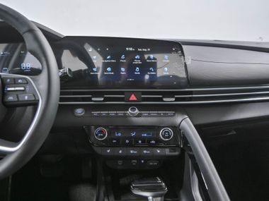 Hyundai Elantra 2024 года, 142 км - вид 11