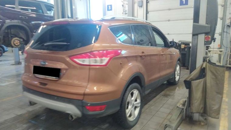 Ford Kuga 2016 года, 162 535 км - вид 3