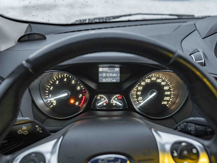 Ford Kuga 2016 года, 162 535 км - вид 5