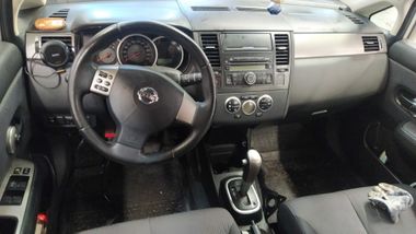 Nissan Tiida 2008 года, 200 972 км - вид 5