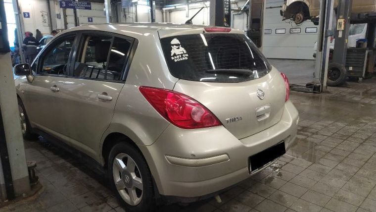 Nissan Tiida 2008 года, 200 972 км - вид 4