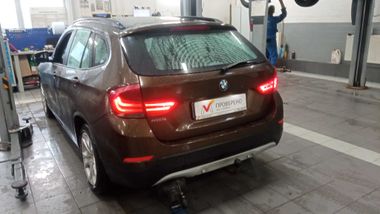 BMW X1 2013 года, 280 000 км - вид 4