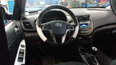 Hyundai Solaris 2014 года, 160 853 км - вид 5