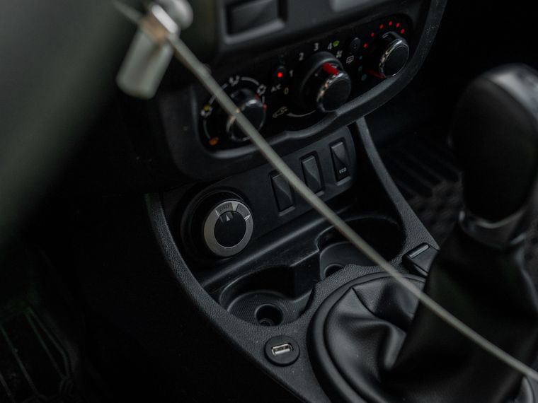 Renault Duster 2018 года, 212 000 км - вид 8