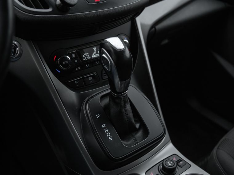 Ford Kuga 2014 года, 227 862 км - вид 8