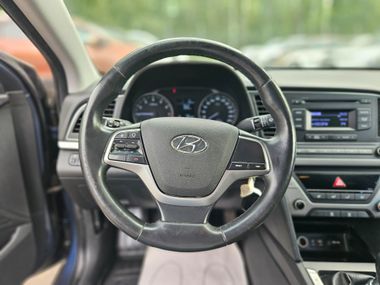 Hyundai Elantra 2018 года, 78 874 км - вид 11