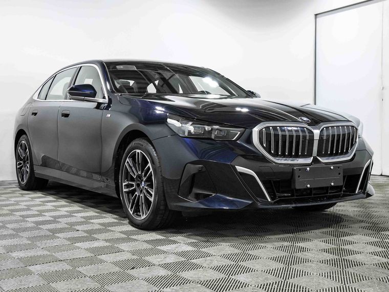 BMW 5 серия 2024 года, 1 685 км - вид 6