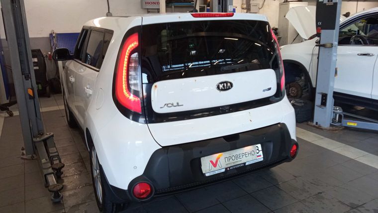 KIA Soul 2016 года, 74 070 км - вид 3