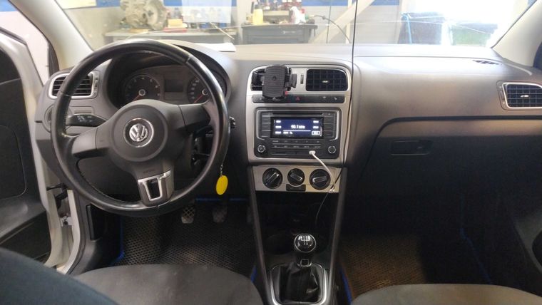 Volkswagen Polo 2013 года, 214 544 км - вид 5