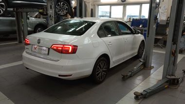 Volkswagen Jetta 2016 года, 193 459 км - вид 3