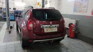 Renault Duster 2012 года, 163 680 км - вид 4