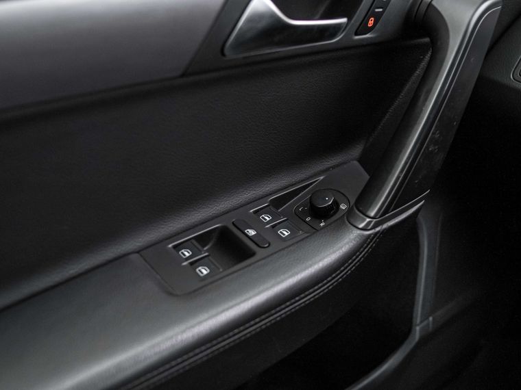 Volkswagen Passat 2011 года, 201 492 км - вид 9