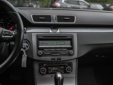 Volkswagen Passat 2011 года, 201 492 км - вид 7