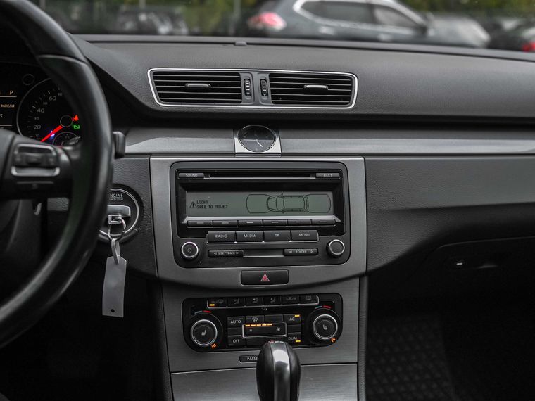 Volkswagen Passat 2011 года, 201 492 км - вид 7