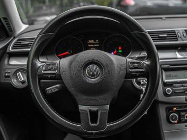 Volkswagen Passat 2011 года, 201 492 км - вид 6