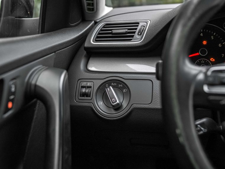 Volkswagen Passat 2011 года, 201 492 км - вид 11