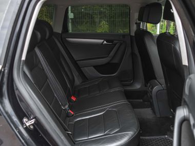 Volkswagen Passat 2011 года, 201 492 км - вид 13