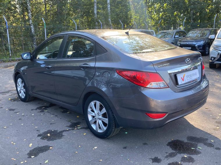 Hyundai Solaris 2011 года, 151 943 км - вид 4