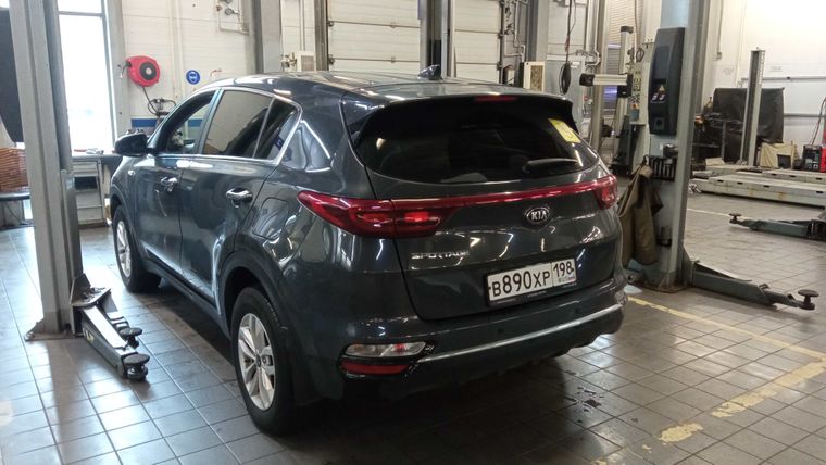 KIA Sportage 2019 года, 70 438 км - вид 3