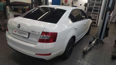 Skoda Octavia 2014 года, 159 148 км - вид 3