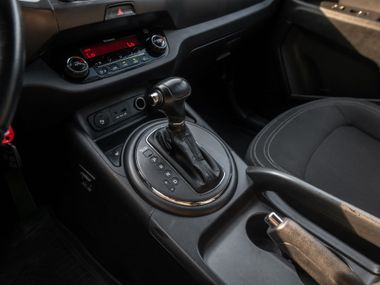 Kia Sportage 2013 года, 220 500 км - вид 10