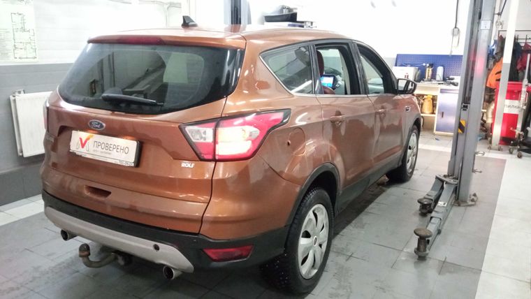 Ford Kuga 2017 года, 102 595 км - вид 3