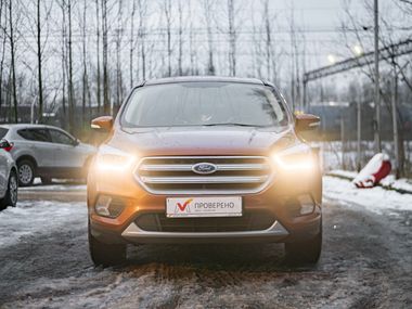Ford Kuga 2017 года, 102 595 км - вид 3