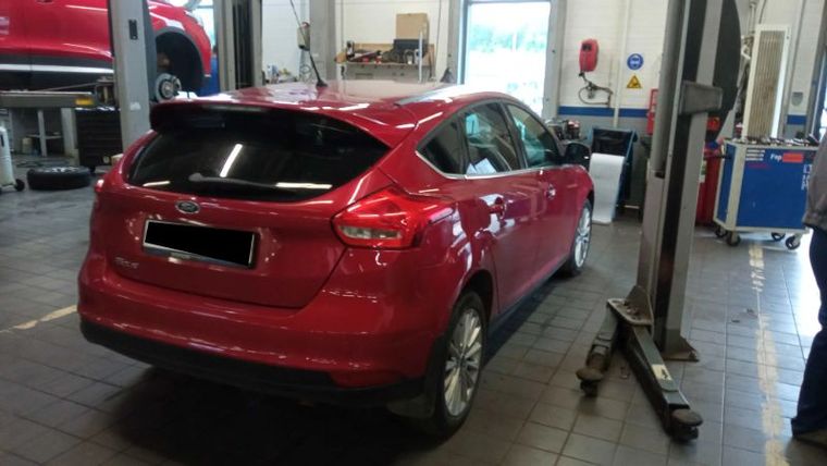 Ford Focus 2016 года, 83 646 км - вид 3