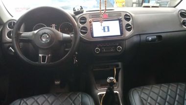 Volkswagen Tiguan 2011 года, 258 958 км - вид 5