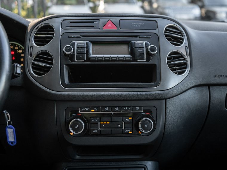 Volkswagen Tiguan 2011 года, 258 958 км - вид 7