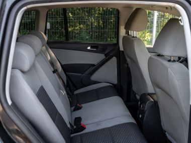 Volkswagen Tiguan 2011 года, 258 958 км - вид 10