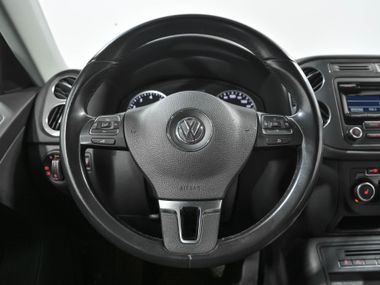 Volkswagen Tiguan 2013 года, 138 924 км - вид 8