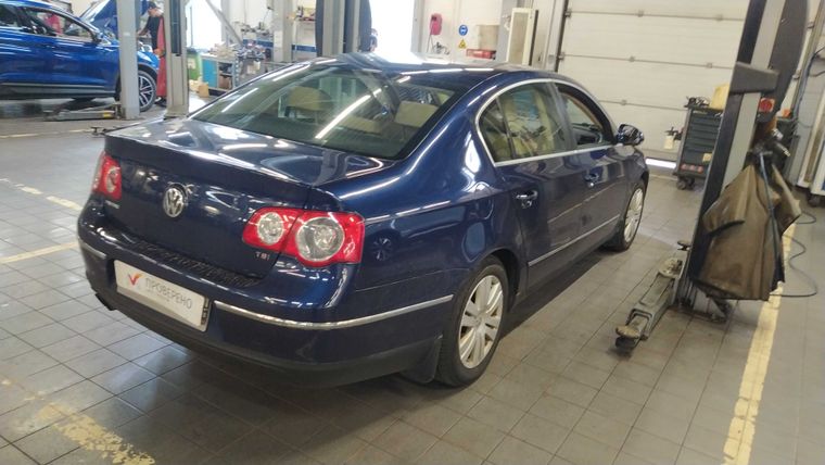 Volkswagen Passat 2007 года, 298 000 км - вид 3