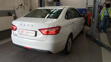 ВАЗ (LADA) Vesta 2018 года, 174 486 км - вид 3