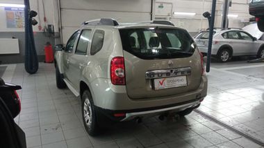 Renault Duster 2013 года, 67 000 км - вид 4