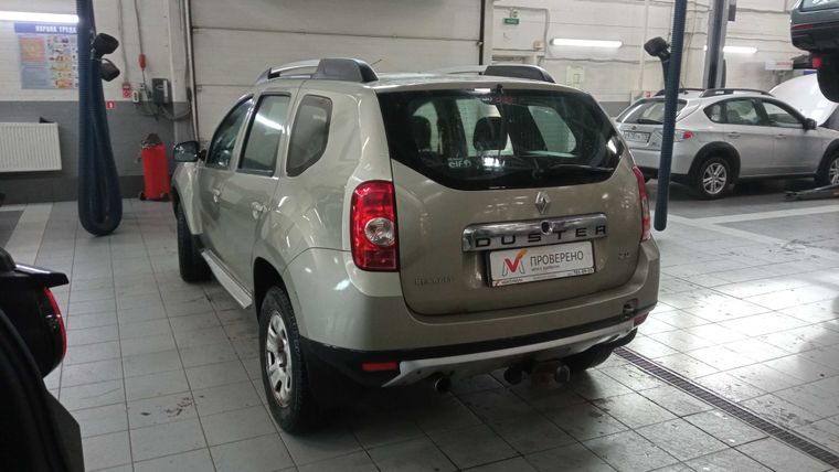 Renault Duster 2013 года, 67 000 км - вид 4