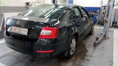 Skoda Octavia 2015 года, 167 000 км - вид 4