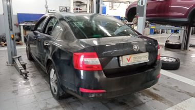 Skoda Octavia 2015 года, 167 000 км - вид 5