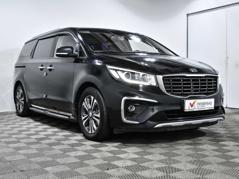 KIA Carnival 2018 года, 115 181 км - вид 3