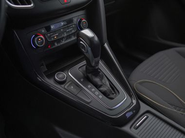 Ford Focus 2018 года, 114 371 км - вид 8
