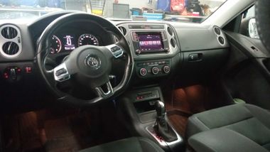 Volkswagen Tiguan 2016 года, 151 391 км - вид 5