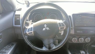 Mitsubishi Outlander 2011 года, 241 852 км - вид 9