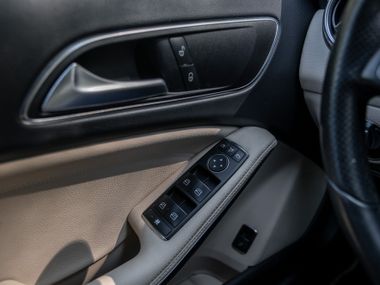 Mercedes-Benz GLA-класс 2016 года, 187 832 км - вид 10