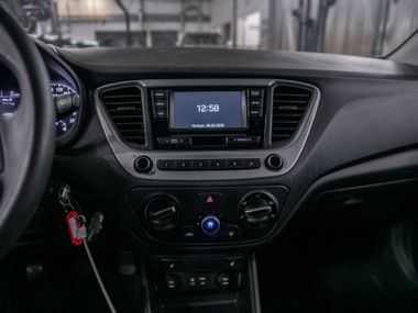 Hyundai Solaris 2018 года, 152 184 км - вид 7
