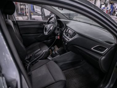 Hyundai Solaris 2018 года, 152 184 км - вид 12