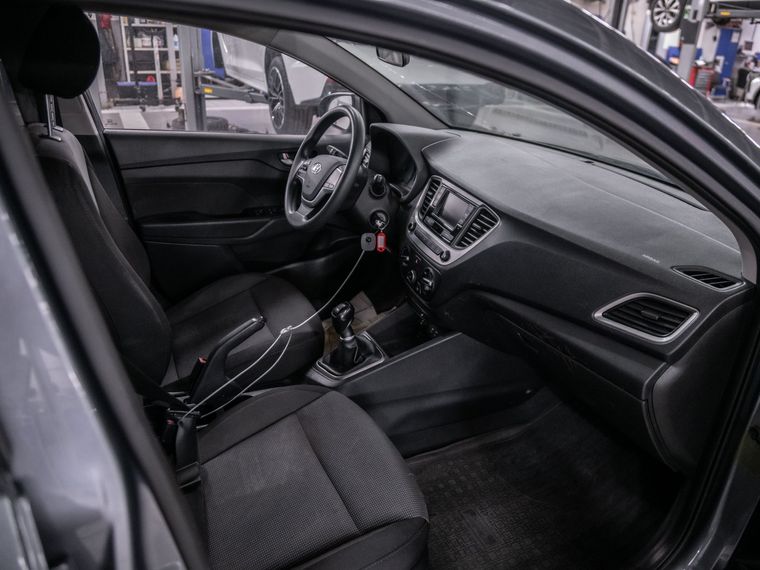 Hyundai Solaris 2018 года, 152 184 км - вид 12