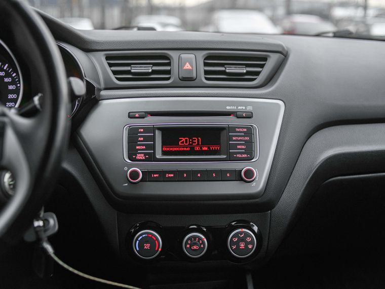 KIA Rio 2016 года, 196 700 км - вид 7