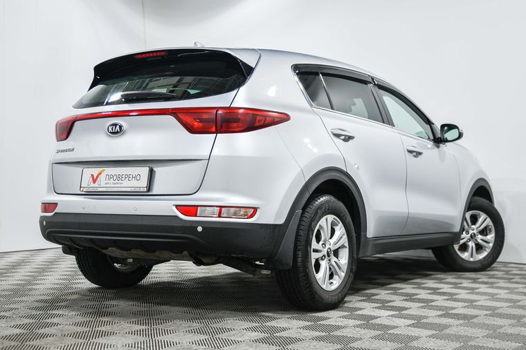 KIA Sportage 2018 года, 155 276 км - вид 4